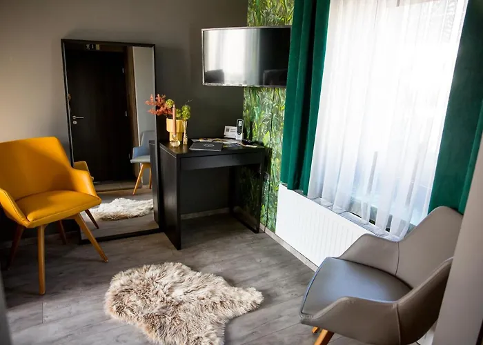 Aparthotel La Rona 3*