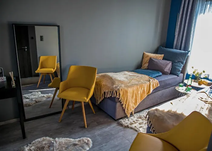 Aparthotel La Rona 3*